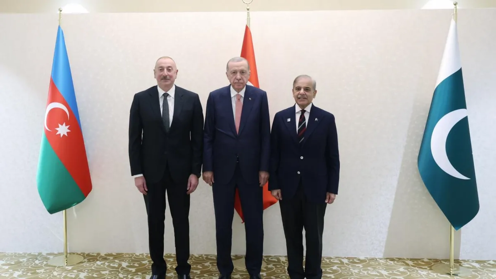 1200x675-aliyev-ve-seriften-baskan-erdogana-29-ekim-mesaji-1793273036275