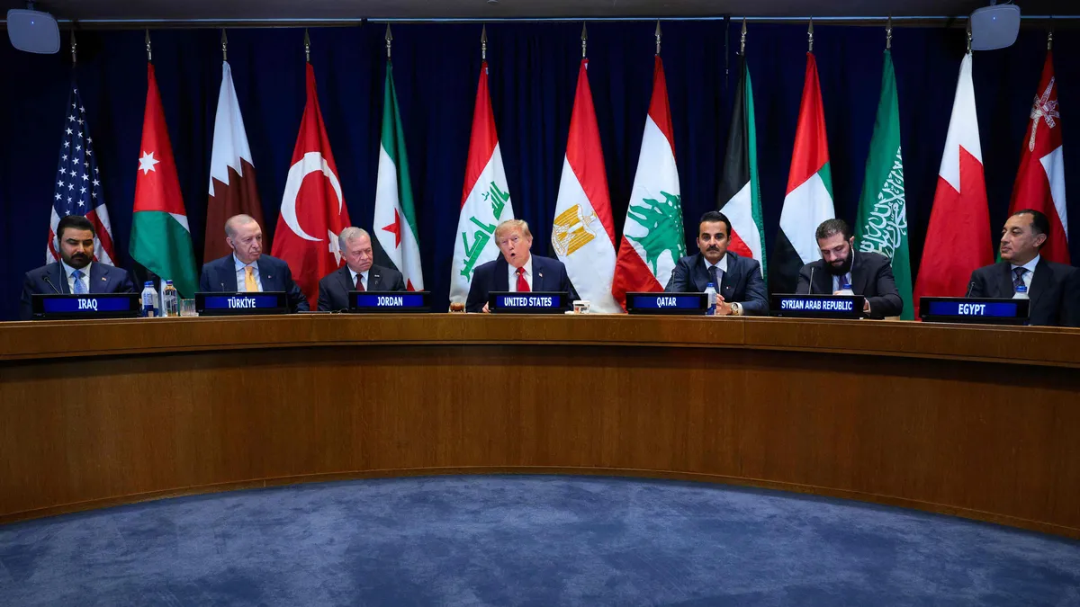 1200x675-baskan-erdogan-abdde-iran-savasi-zirvesinde-trump-erdogan-cetin-biri-ve-dostum-1790106719131-1 Başkan Erdoğan ABD'de İran savaşı zirvesinde! Trump: Erdoğan'la uğraşamazsınız