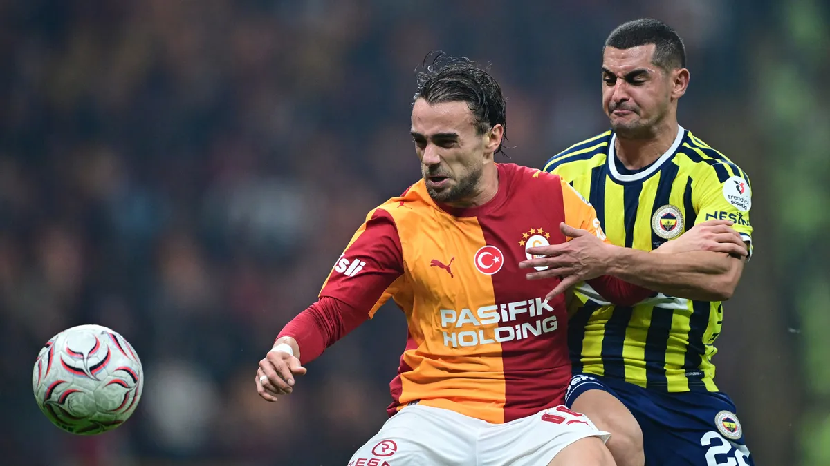 Galatasaray evinde Fenerbahçe’yi 2-1 ile geçti: Çekişmeli derbide gülen taraf Aslan!