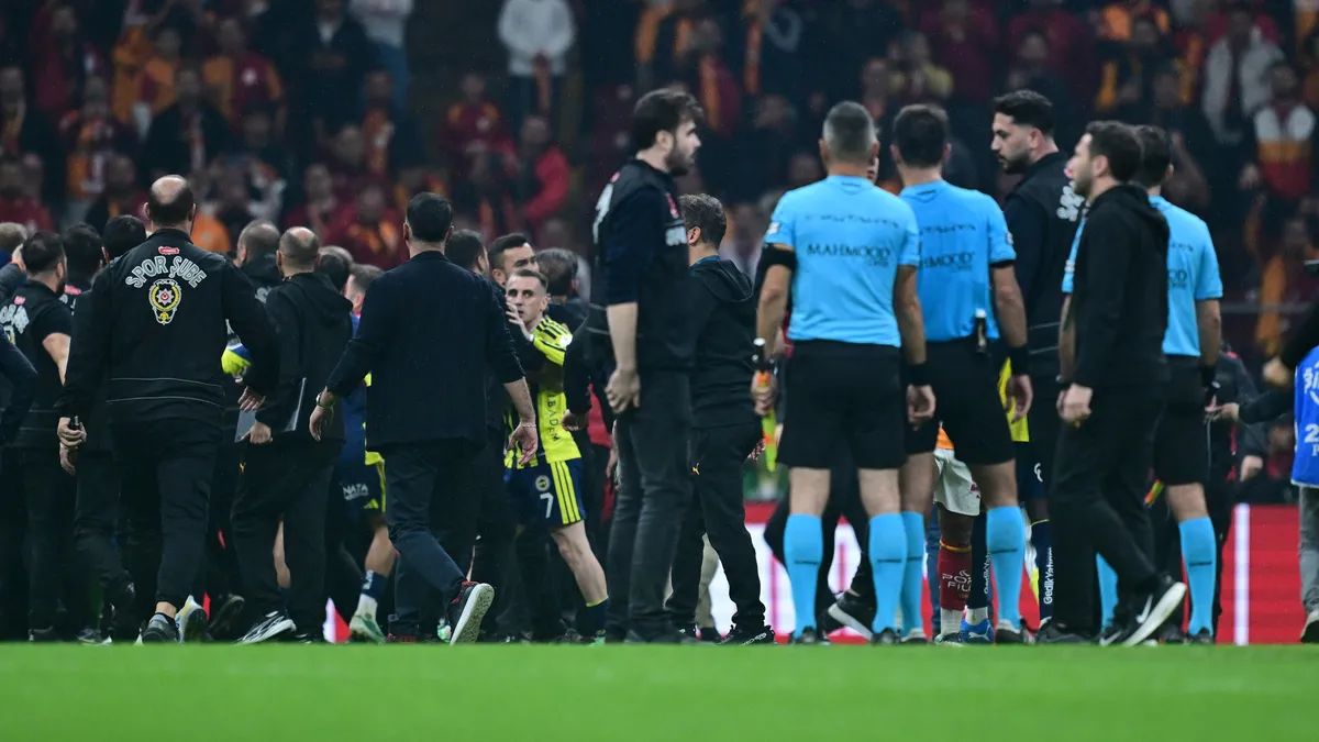 Batrakov – Guendouzi mücadelesindeki karar doğru mu? Tartışmalı pozisyonlara nokta kondu