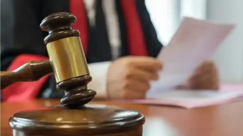 Norm Fazlası Re’sen Atamada Yeni Yürütmeyi Durdurma Kararı